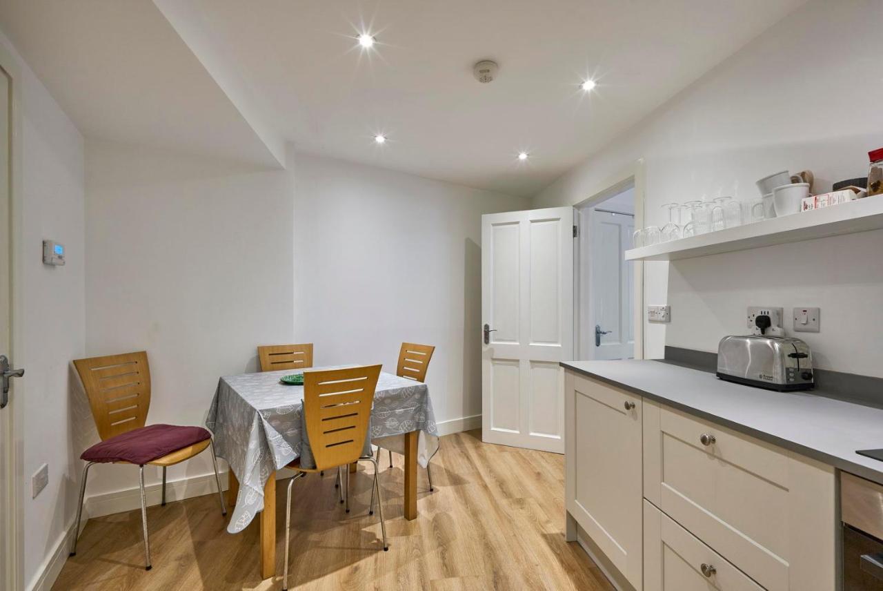 Central, Newly Refurbished Cottage In פורטאפרי מראה חיצוני תמונה
