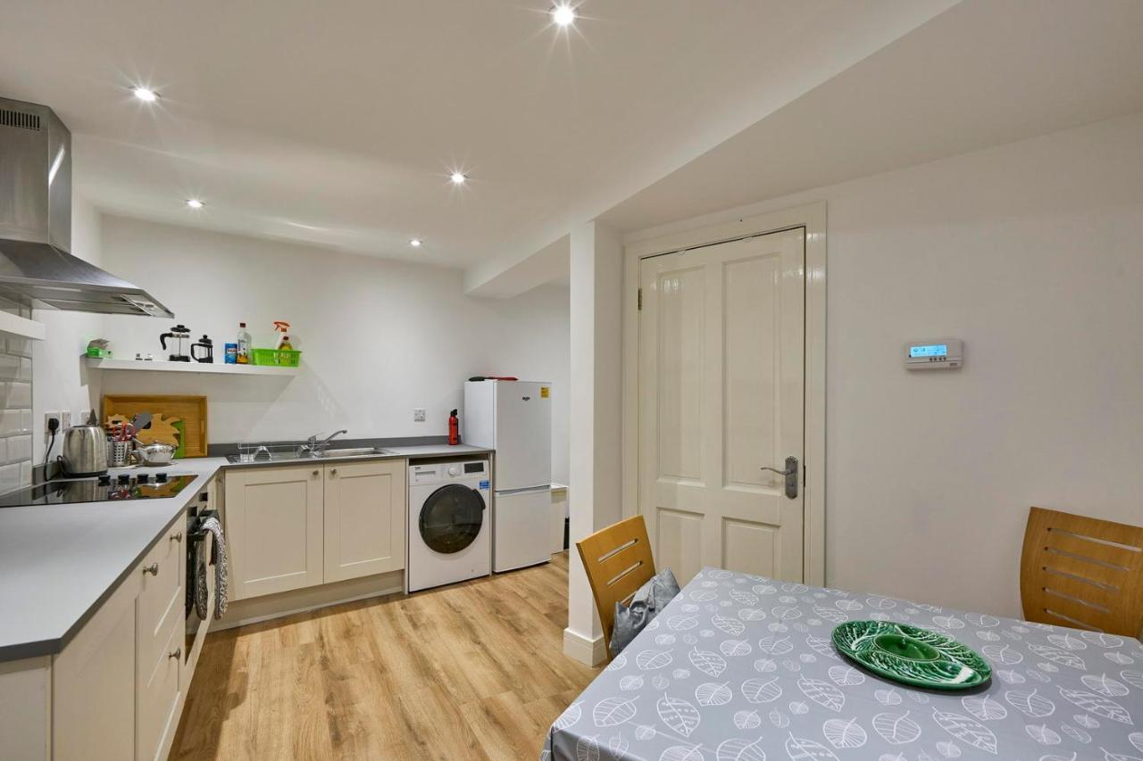Central, Newly Refurbished Cottage In פורטאפרי מראה חיצוני תמונה